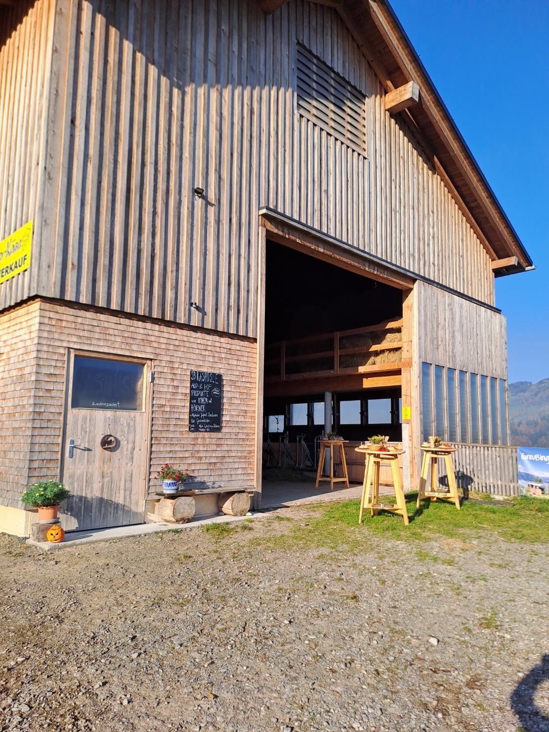 Michlar Hof mit Hofgebäude und Natur